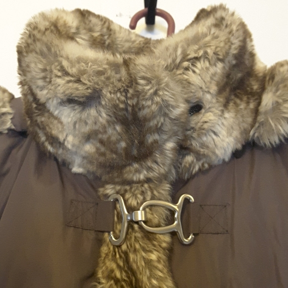 Like New Coffee Brown Puffer Coat - Picture 2 of 5